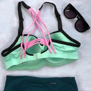 Victoria's Secret Intimates & Sleepwear - Victoria’s Secret VSX Sports Bra Teal/Pink Victoria's Secret Intimates & Sleepwear - Victoria’s Secret VSX Sports Bra Teal/Pink